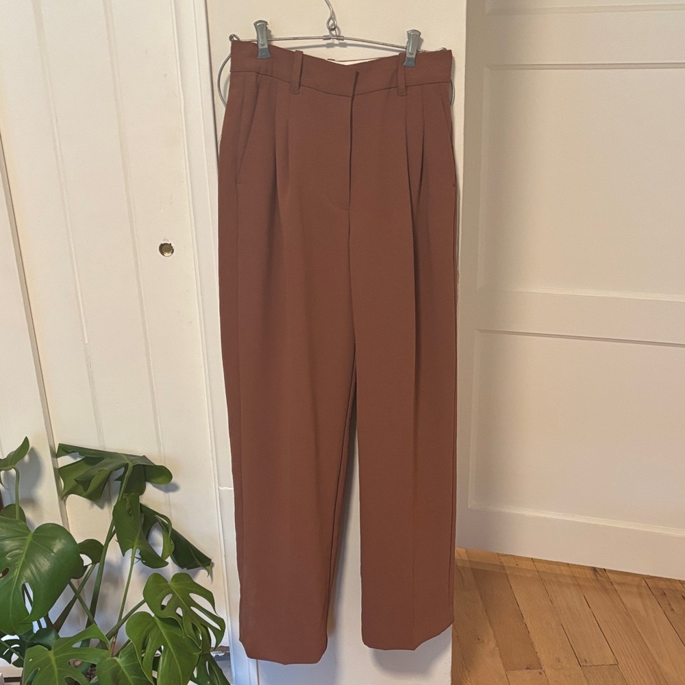 Aritzia Wilfred The Effortless Pant in Mocha Sorbet